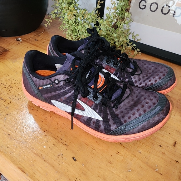 Brooks Pure Connect Lightweight Running Shoes Sz 7.5 - Picture 1 of 9